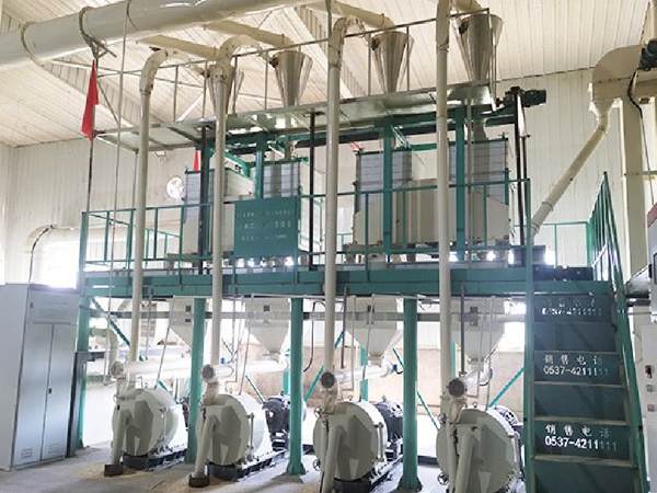  The stability of installing the base of corn grits processing equipment directly affects the processing effect