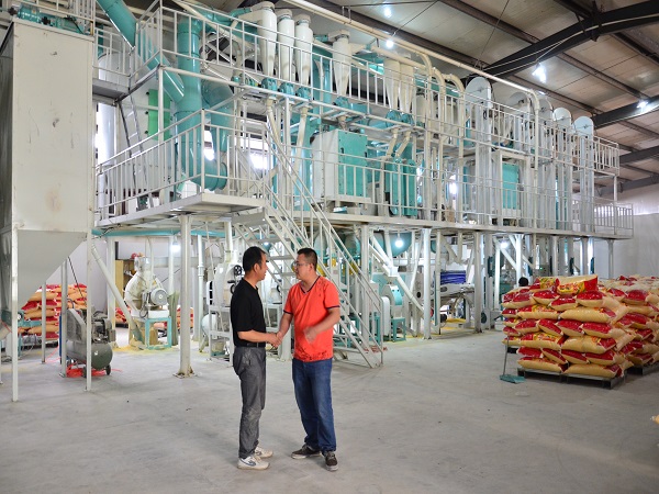  How can the corn processing equipment keep working efficiency unaffected in hot and hot weather?